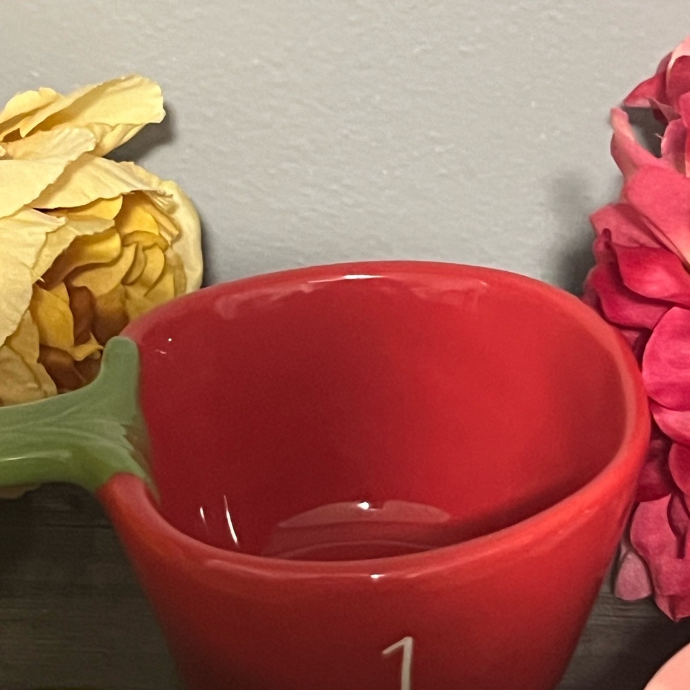 Rae Dunn Colorful Measuring Cups Set - Picture 6 of 9